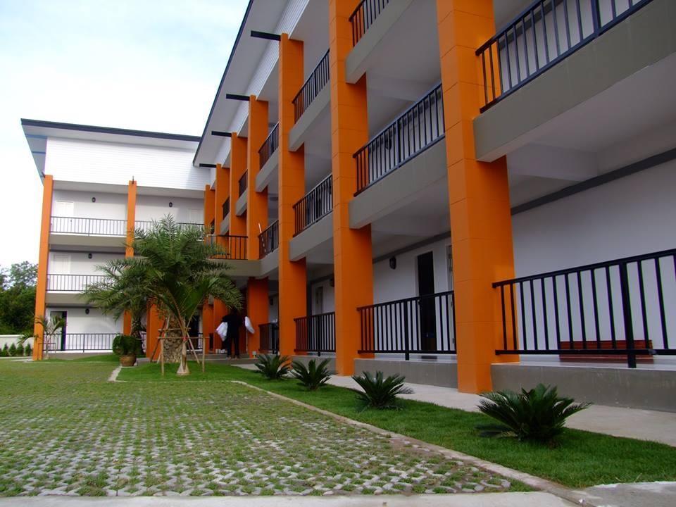 Granny House Hotel Nakhon Ratchasima Exterior photo